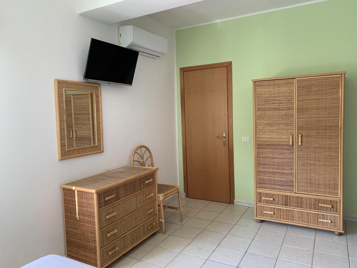 Hotel Il Triangolo Agnone Bagni Bagian luar foto