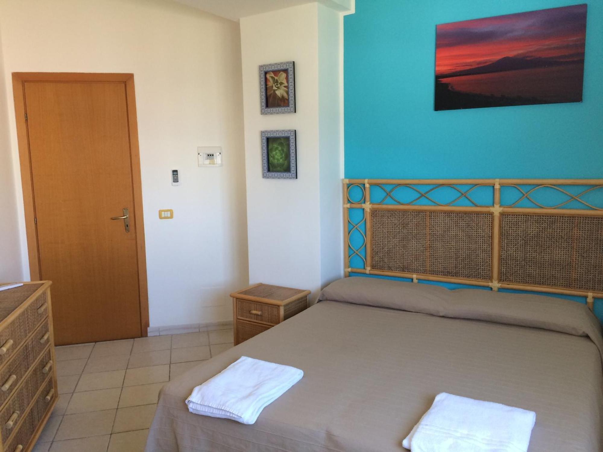 Hotel Il Triangolo Agnone Bagni Bagian luar foto